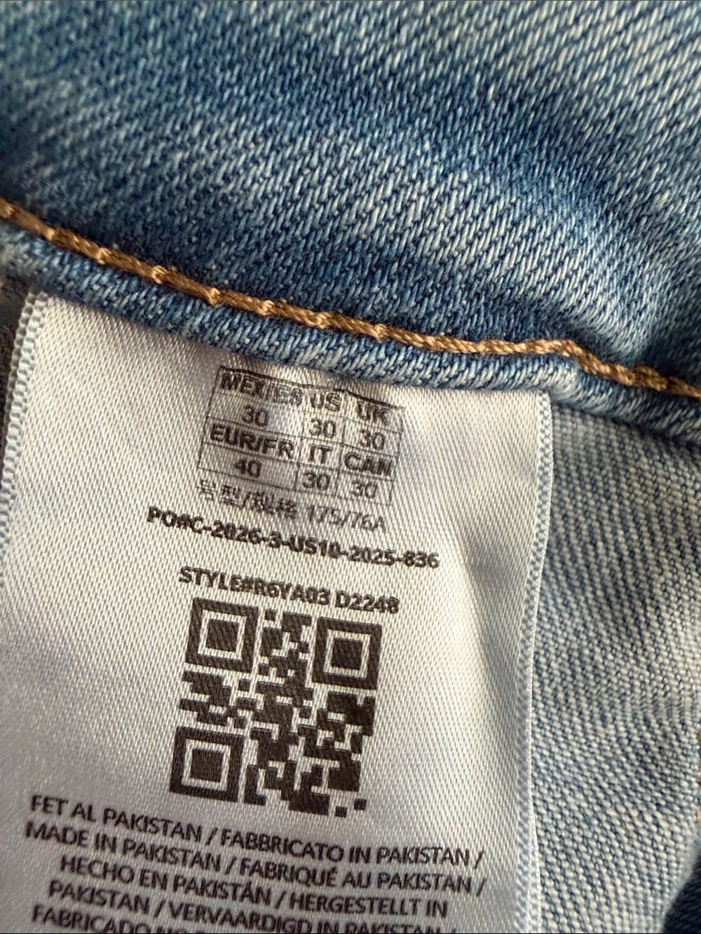 NWT GUESS Light Blue Wide-Leg Cropped Jeans with Front Patch Pockets Size 30 - Picture 6 of 7